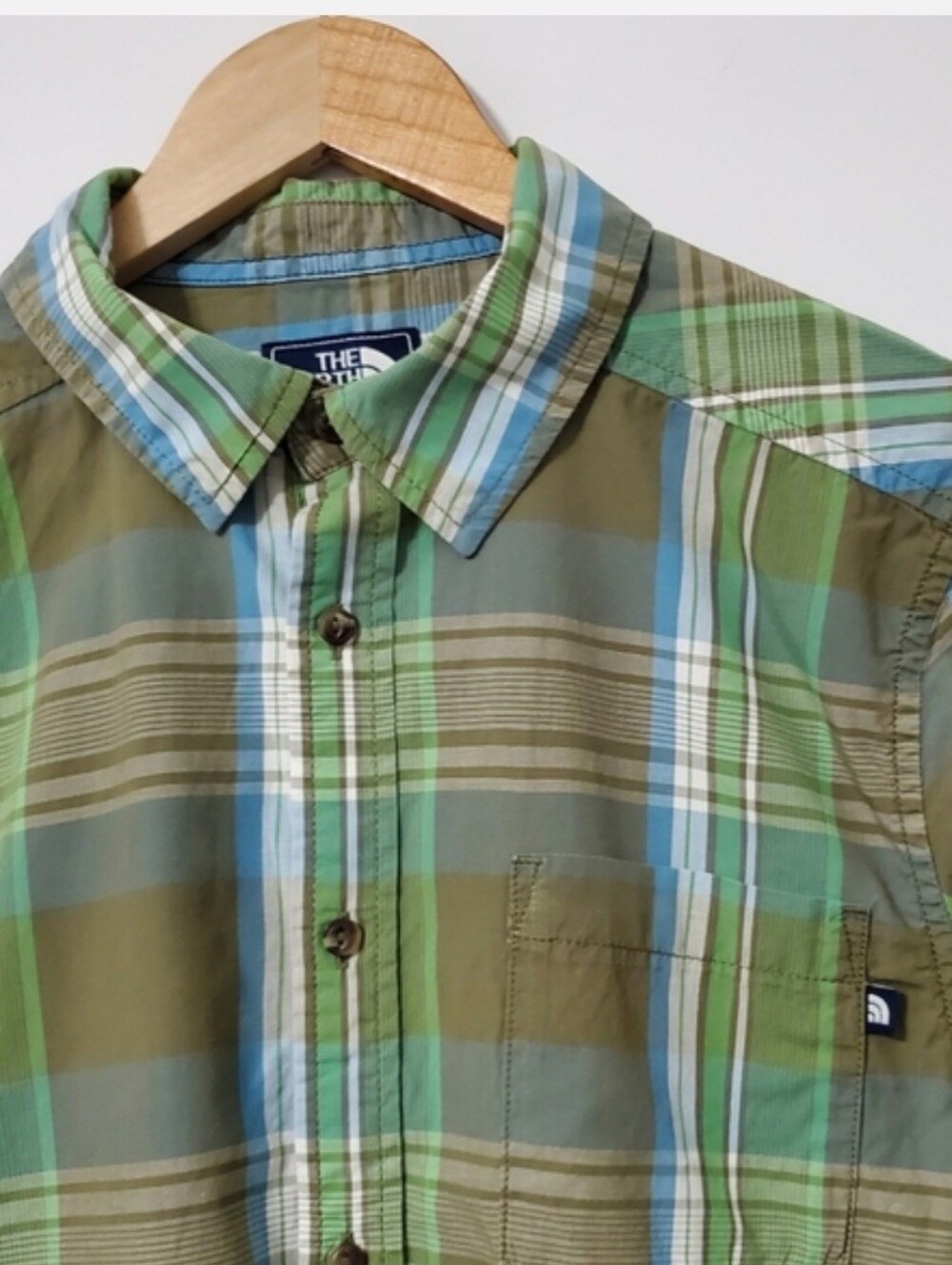 The North Face Short Sleeve Button Front Shirt Green Plaid Mens Medium